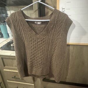 SO Taupe Cable Knit V-Neck Sweater Vest